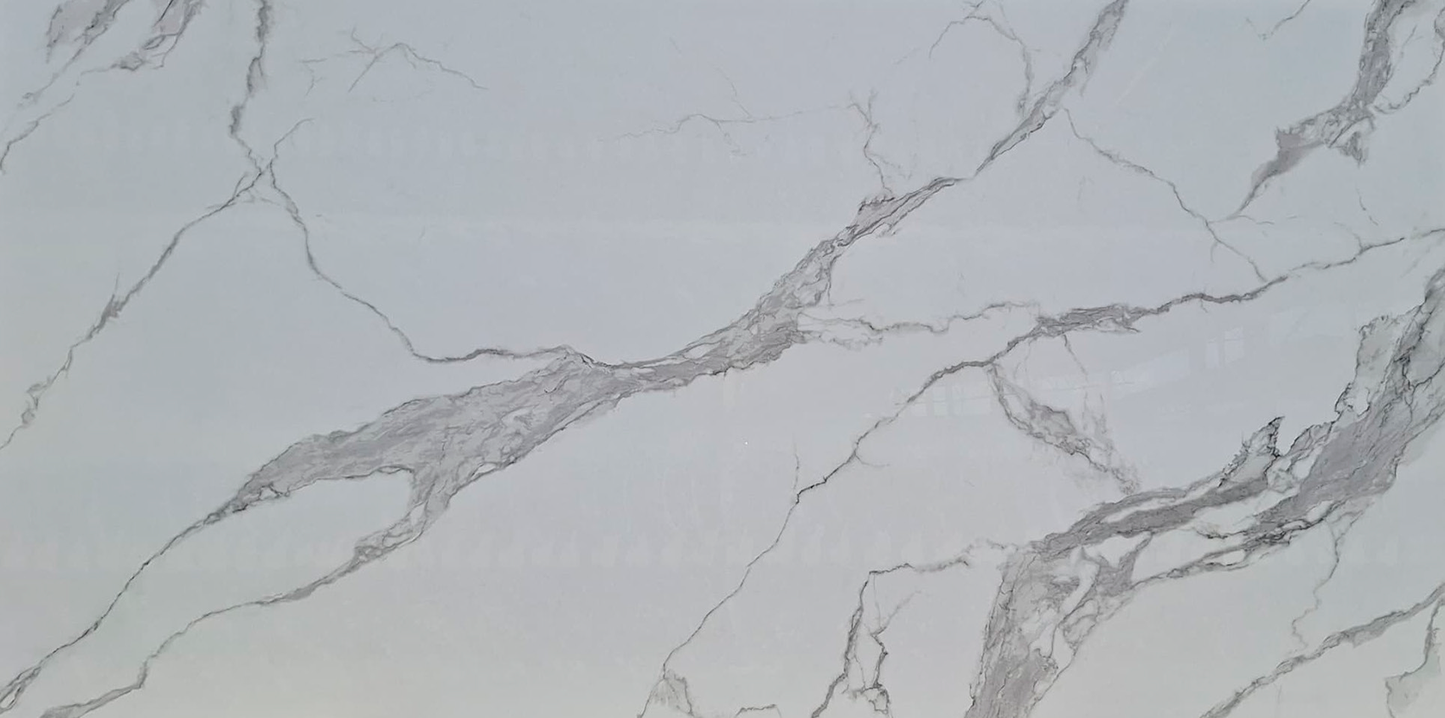 Tope de Piedra Sinterizada Calacatta Grey (320x160x1,2cm)